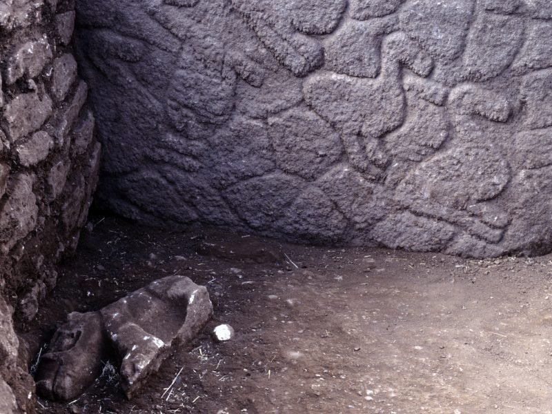 Boar sculpture on Pillar 12