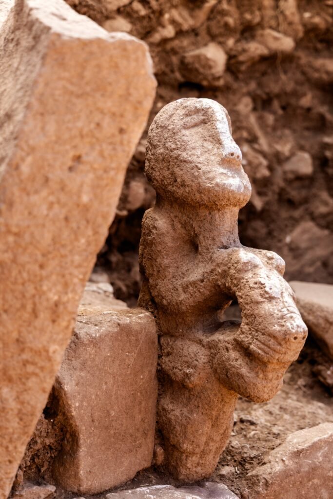 The 2026 human-on-leopard statue from Karahan Tepe — a current-season find, not yet formally published.